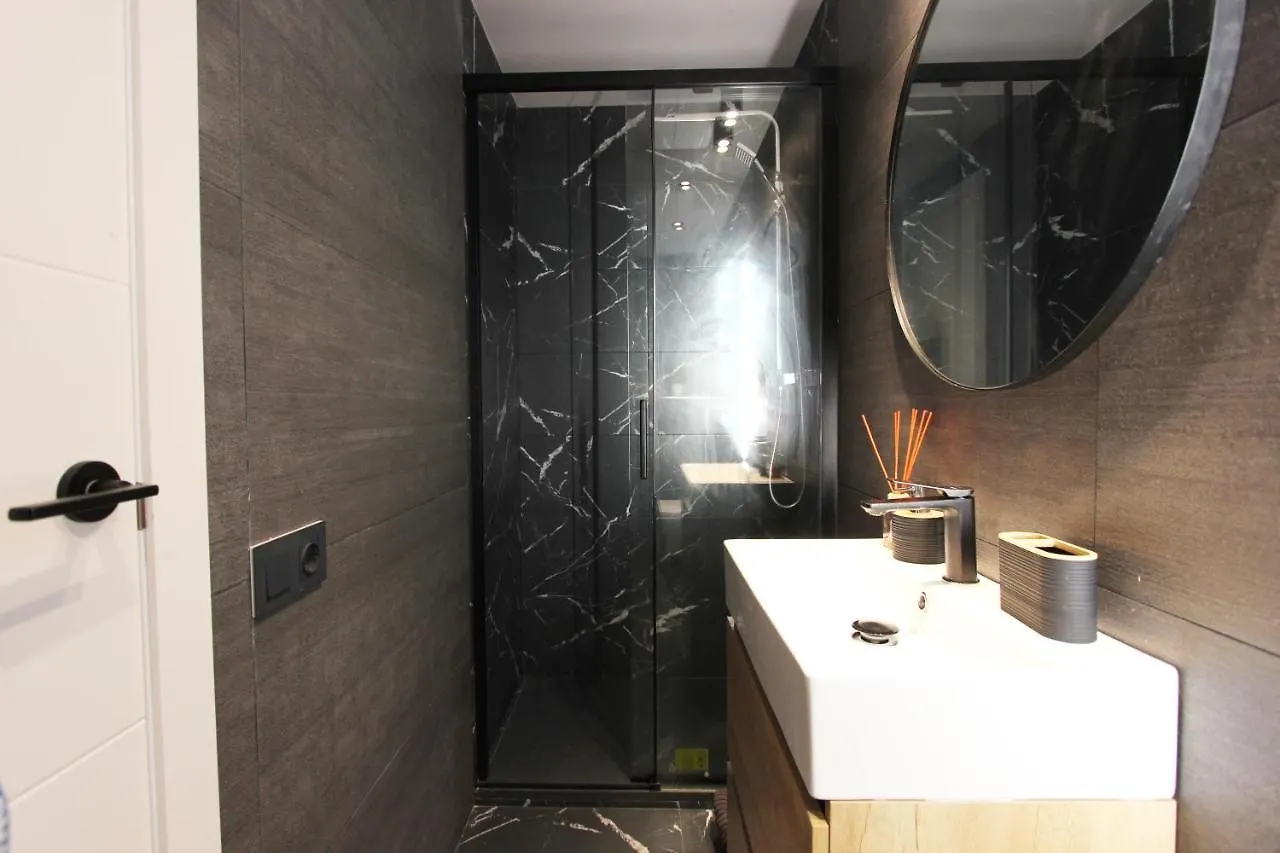 Nice Apartment In The Historical Center Of Barcelona Spain